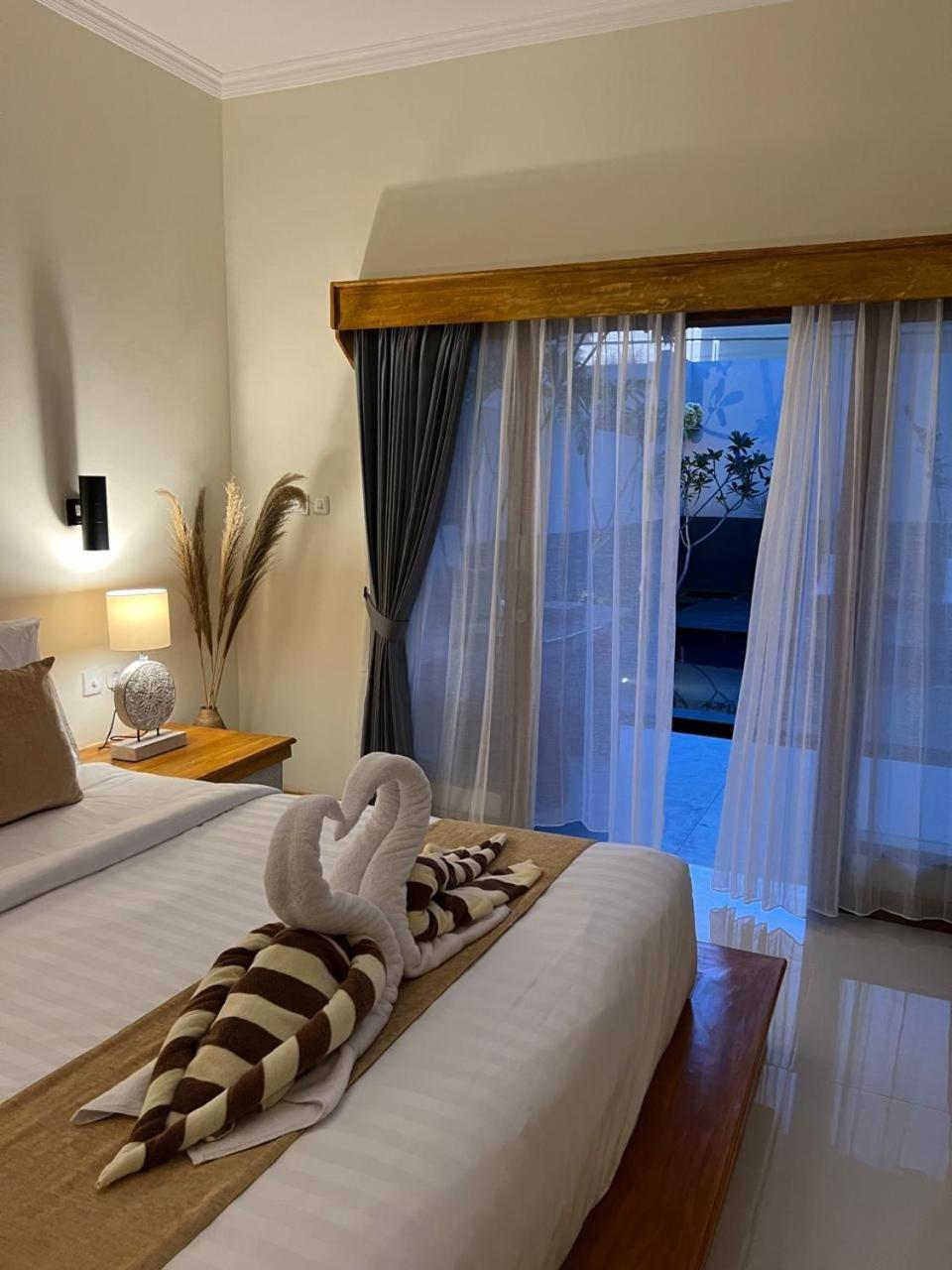 Tanis Village - Luxury Villas Gili Islands Exterior photo