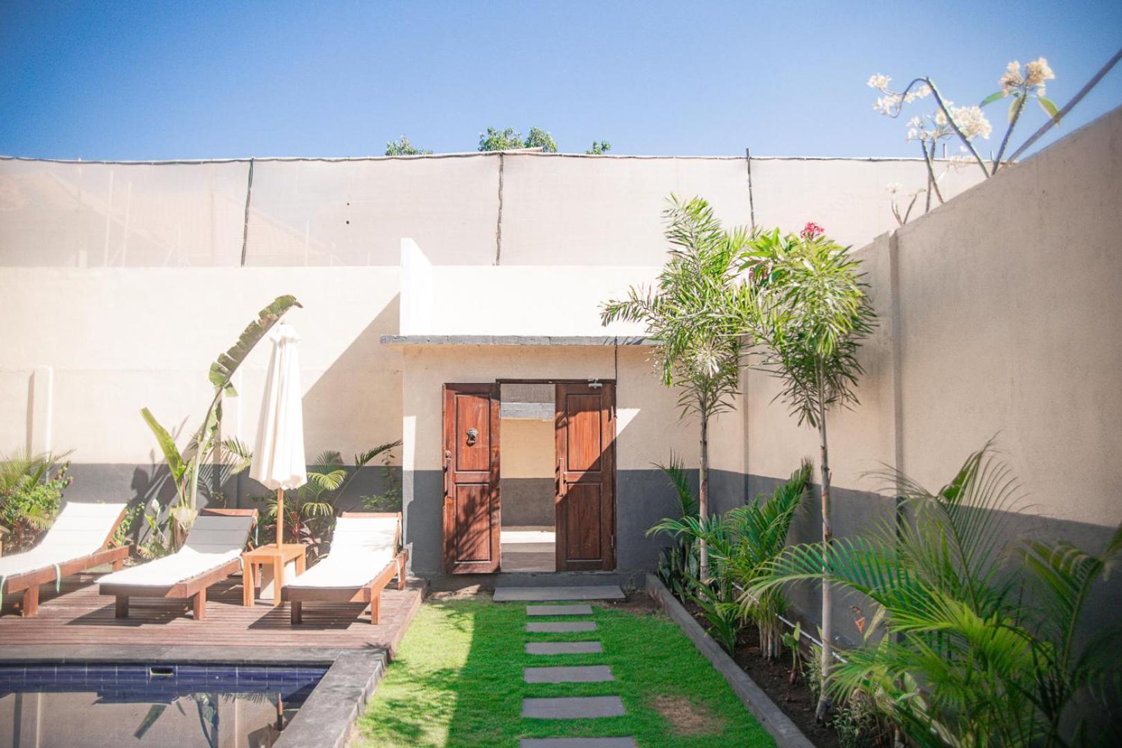 Tanis Village - Luxury Villas Gili Islands Exterior photo
